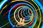Le toboggan Flash vous en fera voir de toutes les couleurs.
