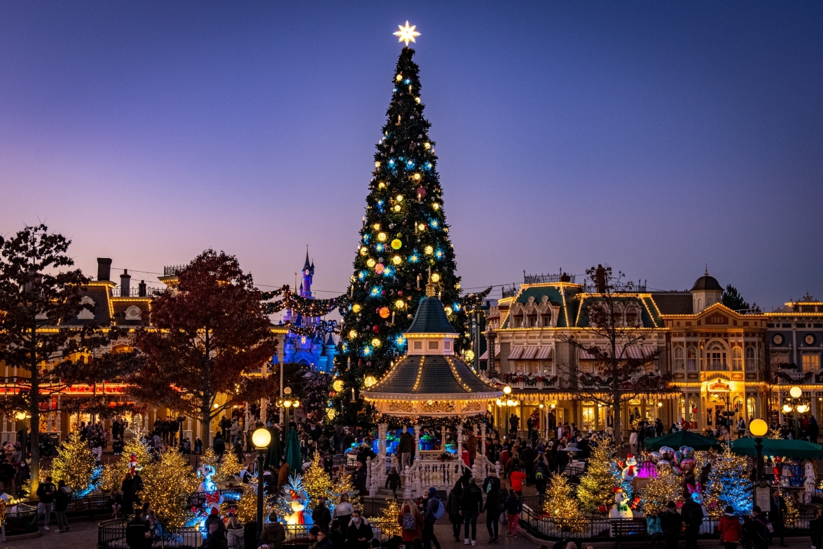 Scène de Noël Disney lumineuse animée et musicale
