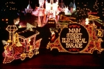 La Disney Electrical Sky Parade est un hommage à la Main Street Electrical Parade.