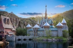 Le château d’Arendelle ressemblera à celui qui est déjà présent à Hong Kong Disneyland.
