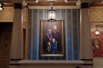 Avant de rencontrer Anna et Elsa, les visiteurs doivent suivre La Galerie des Portraits du Château.