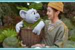 De nouveaux personnages comme Mossie sont visibles pour la première fois à Disneyland Paris.