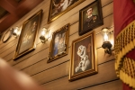 La décoration soignée du restaurant rapide.