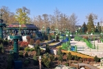 Les berges du lac d’Adventure Bay à Disneyland Paris.