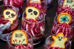Des verrines sucrées et salées aux couleurs d’Haloween sont proposées au menu.