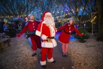 Le Père Noël est de passage au Futuroscope pour rencontrer tous les visiteurs.