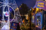 Le chalet du Père Noël est installé près du Kinémax au Futuroscope.