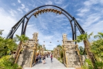 La montagne russe Mahuka a été inaugurée en 2024 dans la zone Exotic Island à Walibi Rhône-Alpes.