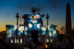 Le spectacle est représenté plusieurs fois pendant la soirée.