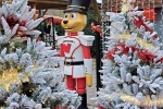 Les Walibi Casse Noisette accueillent les visiteurs du Walibi Winter.