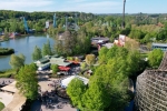 Vue aérienne de Walibi Belgium. Les coupe-files Speedy sont très utiles en cas de forte affluence.