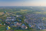 Il est possible d’embarquer en montgolfière et d’admirer un panorama somptueux du parc et de sa région.