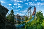 La montagne russe Blue Fire fait partie des 7 attractions où le coupe-file VirtualLine est disponible.