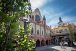 Voletarium à Europa-Park propose des tickets physiques VirtualLine grâce à un distributeur situé à l’entrée.